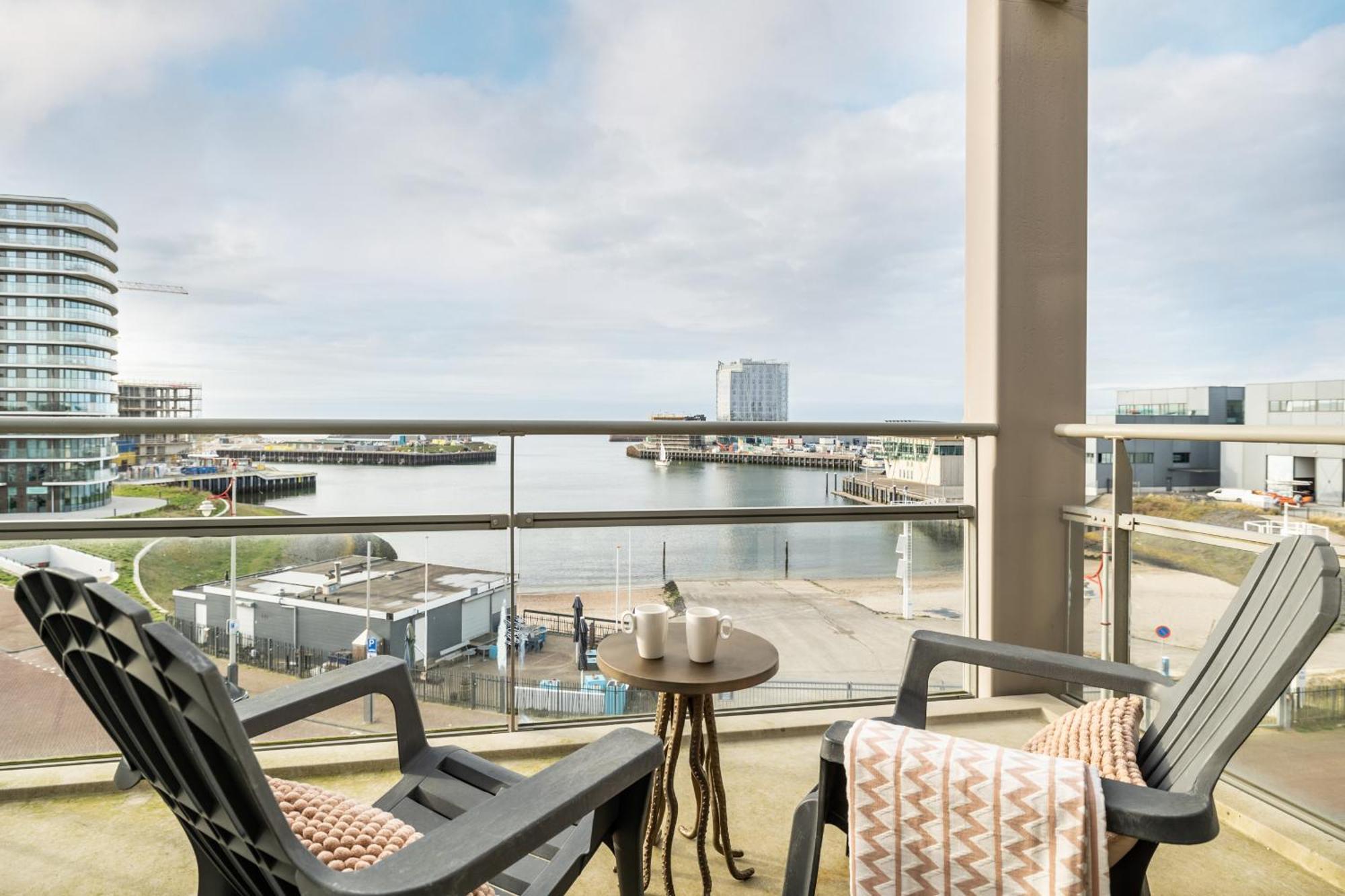 Bizstay Harbour III Scheveningen Apartments لاهاي الغرفة الصورة
