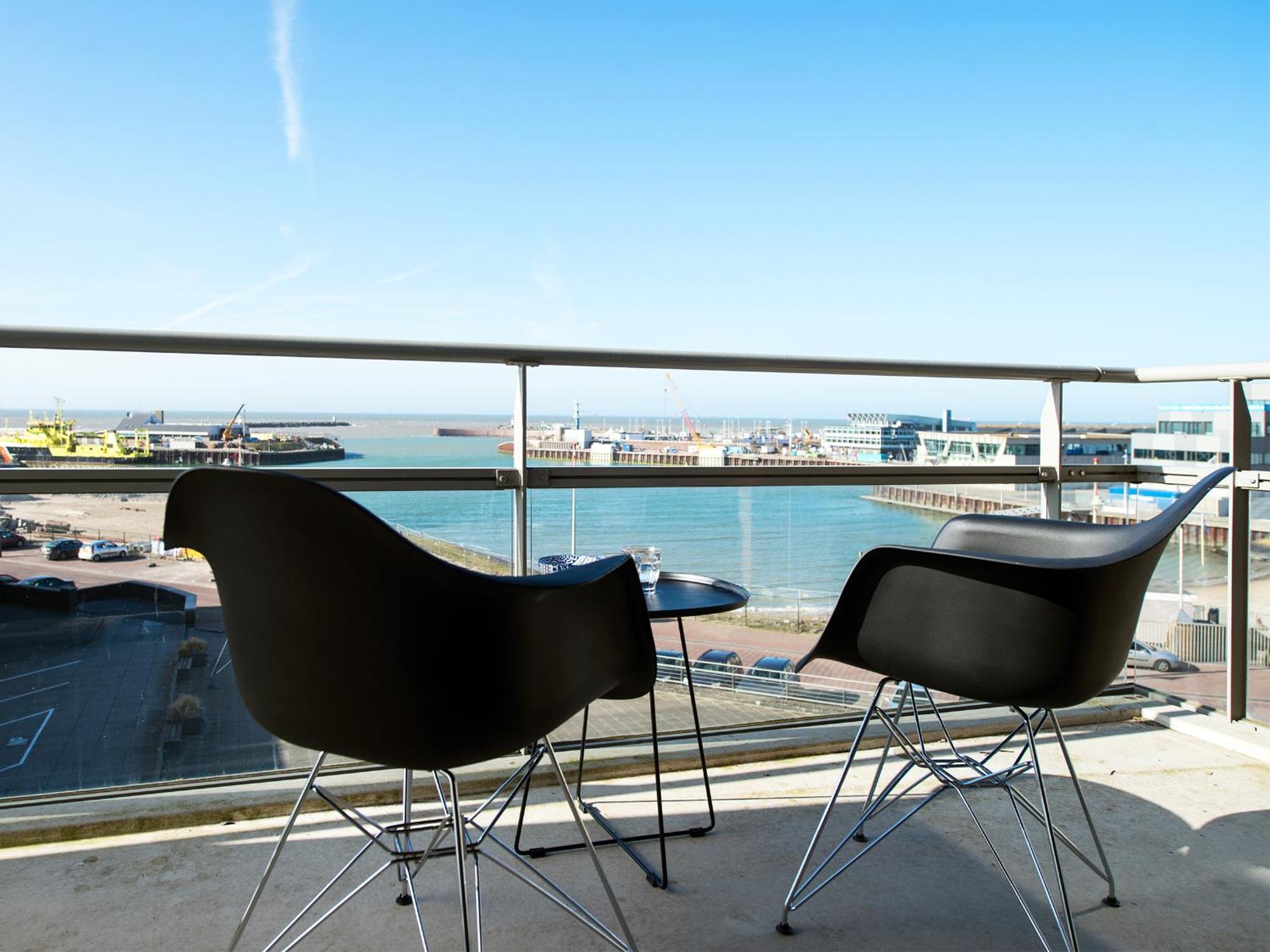 Bizstay Harbour III Scheveningen Apartments لاهاي الغرفة الصورة