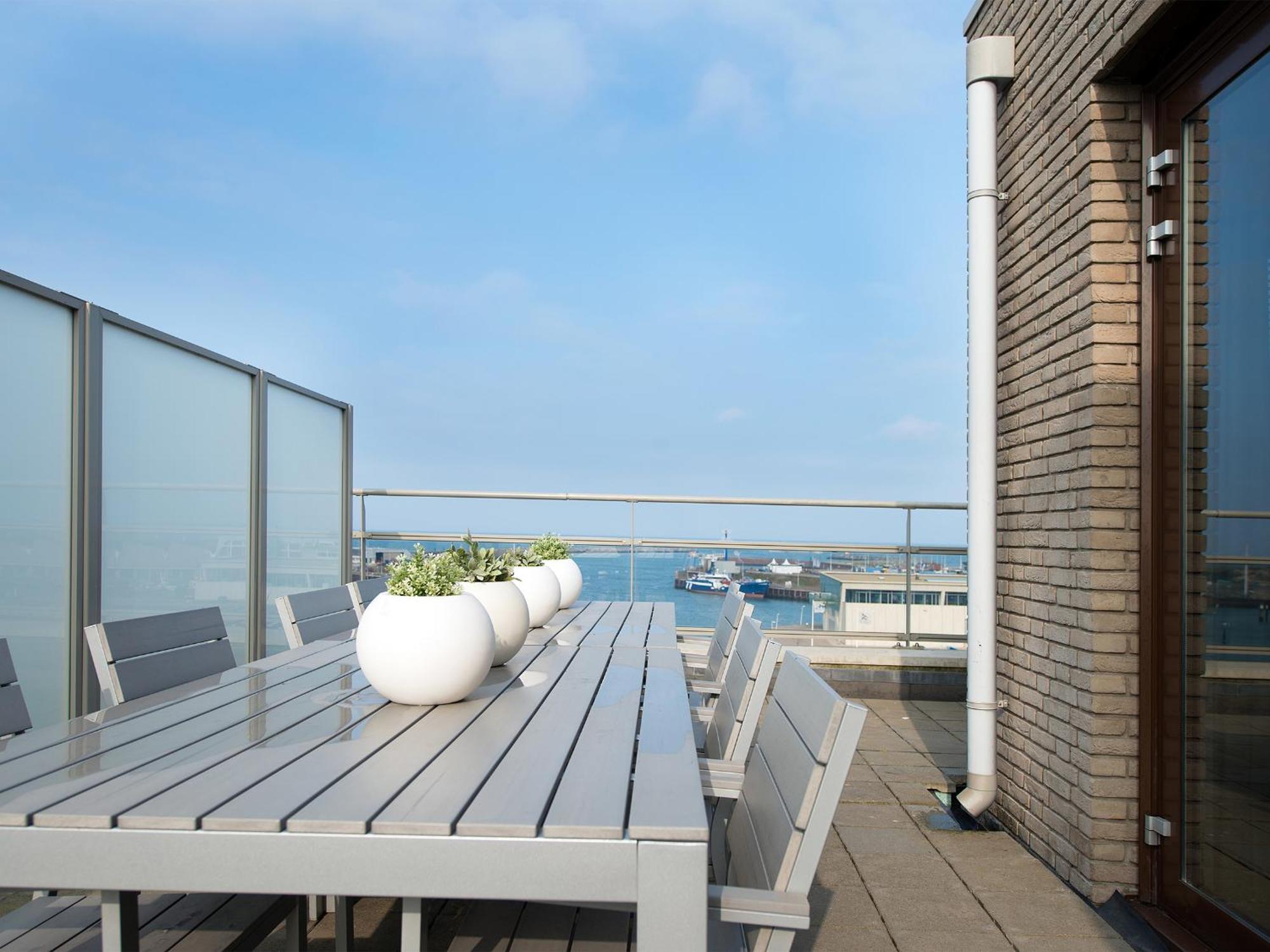 Bizstay Harbour III Scheveningen Apartments لاهاي الغرفة الصورة